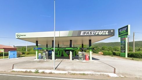 A información pública la ampliación de la gasolinera de Vidanes (León) con lavado de coches y parking de autocaravanas