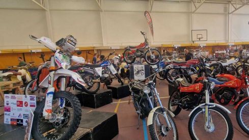 La XIX Feria del Motor convierte La Bañeza en la 'meca' de las motos clásicas