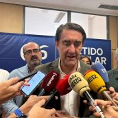 Suarez-Quiñones reafirma el compromiso de la Junta con la Red de Calor de León: “No vamos a renunciar a eliminar 500 chimeneas”