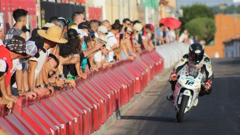 La Bañeza ya ruge al ritmo de las motos | José Martín