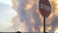 Los trabajos nocturnos en el incendio que afecta a La Valdería preparan el trabajo para una jornada "no muy favorable"