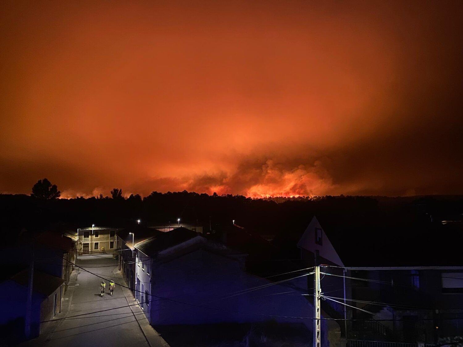Incendio en la zona de La Valdería en la provincia de León | Bomberos de León