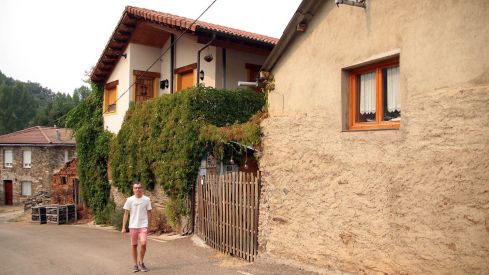 El turismo rural ve “peligrar” su futuro debido a los incendios que asolan la provincia de León | Peio García / ICAL .