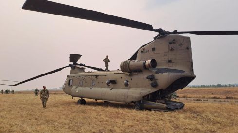 España refuerza lucha contra los incendios en la provincia de León con medios militares e internacionales