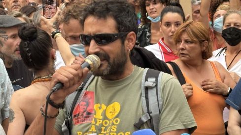 Un millar de leoneses se concentra para exigir el nivel 3 de emergencia | José Martín