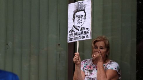 Un millar de leoneses se concentra para exigir el nivel 3 de emergencia | Peio García / ICAL