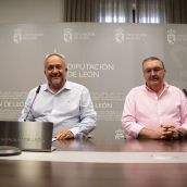Courel pide a la Junta que el operativo contra incendios esté activo todo el año: "Los incendios se apagan en invierno" | Peio García / ICAL