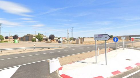 Herido un ciclista tras un accidente con un tractor en Toralino de la Vega (León)