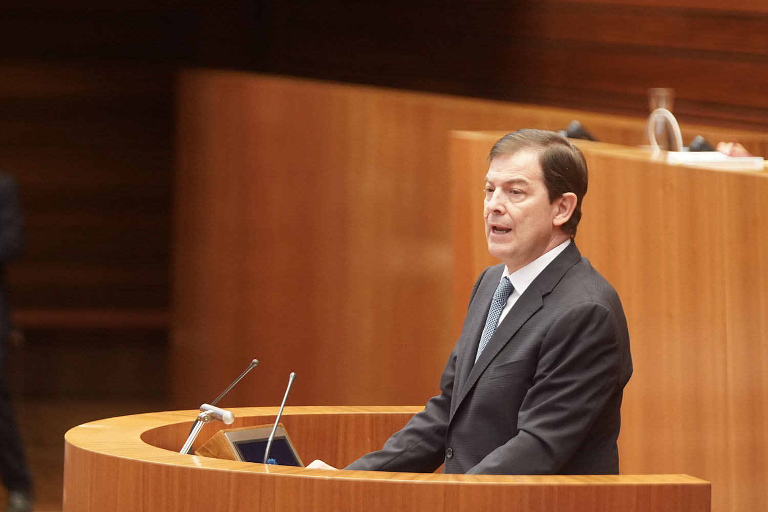 Rubén CachoICAL. El presidente de la Junta, Alfonso Fernández Mañueco, durante el Pleno extraordinario de las Cortes Rubén CachoICAL. El presidente de la Junta, Alfonso Fernández Mañueco, durante el Pleno extraordinario de las Cortes