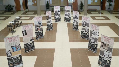 La ULE apuesta por la tradición oral leonesa con la exposición ‘Territorios de leyenda’