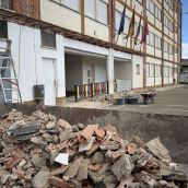 San Andrés del Rabanedo retira el alero del CEIP Trepalio para garantizar la seguridad y mejorar las instalaciones