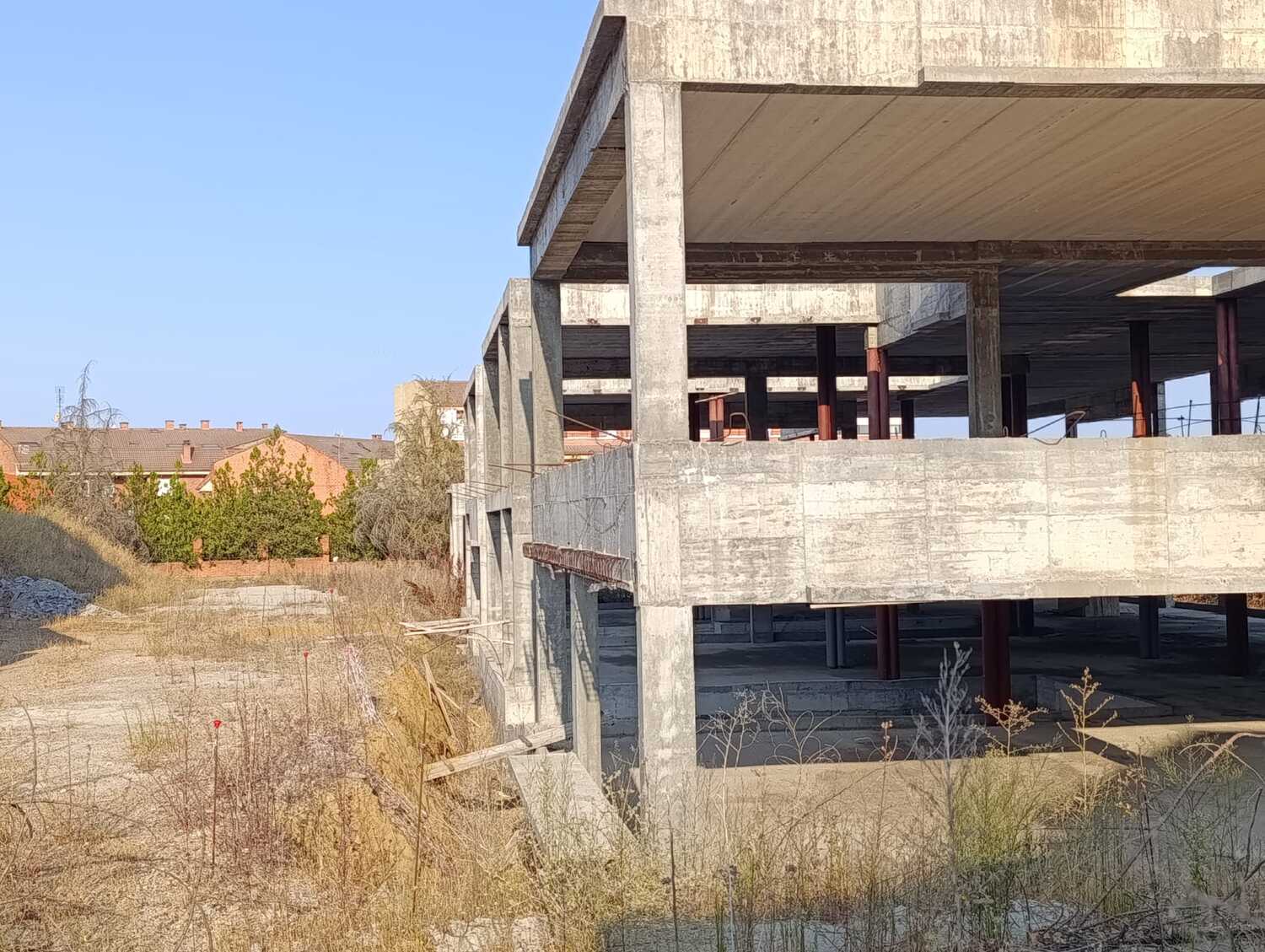 UPL logra el compromiso de las Cortes para que se retomen las obras del Centro de Salud de Sahagún