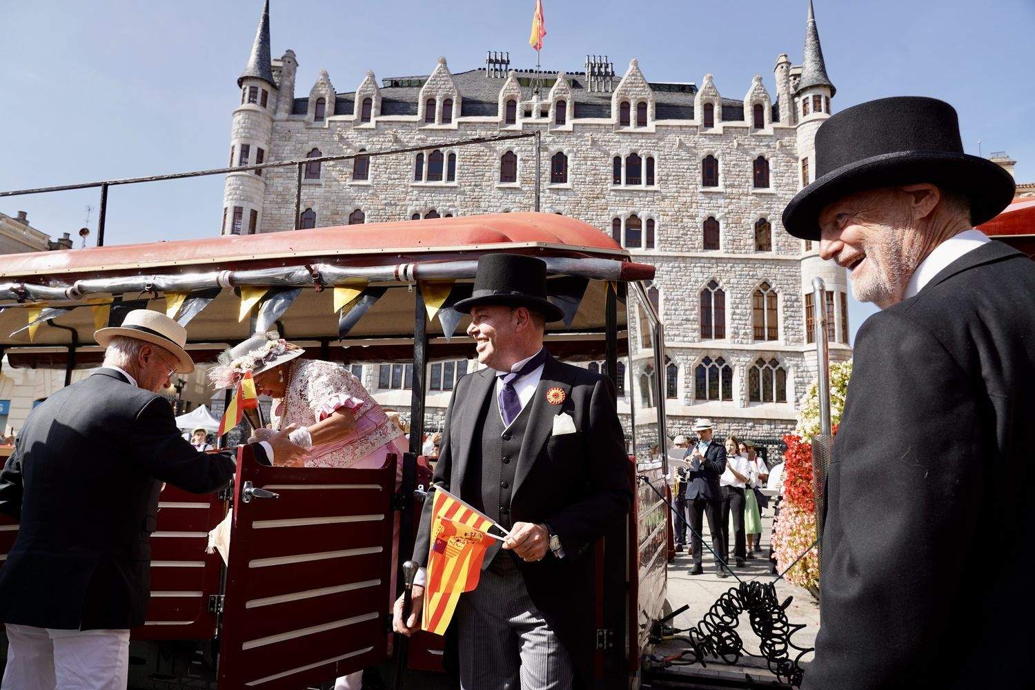 Inauguración de la Feria Modernista de León | Campillo / ICAL