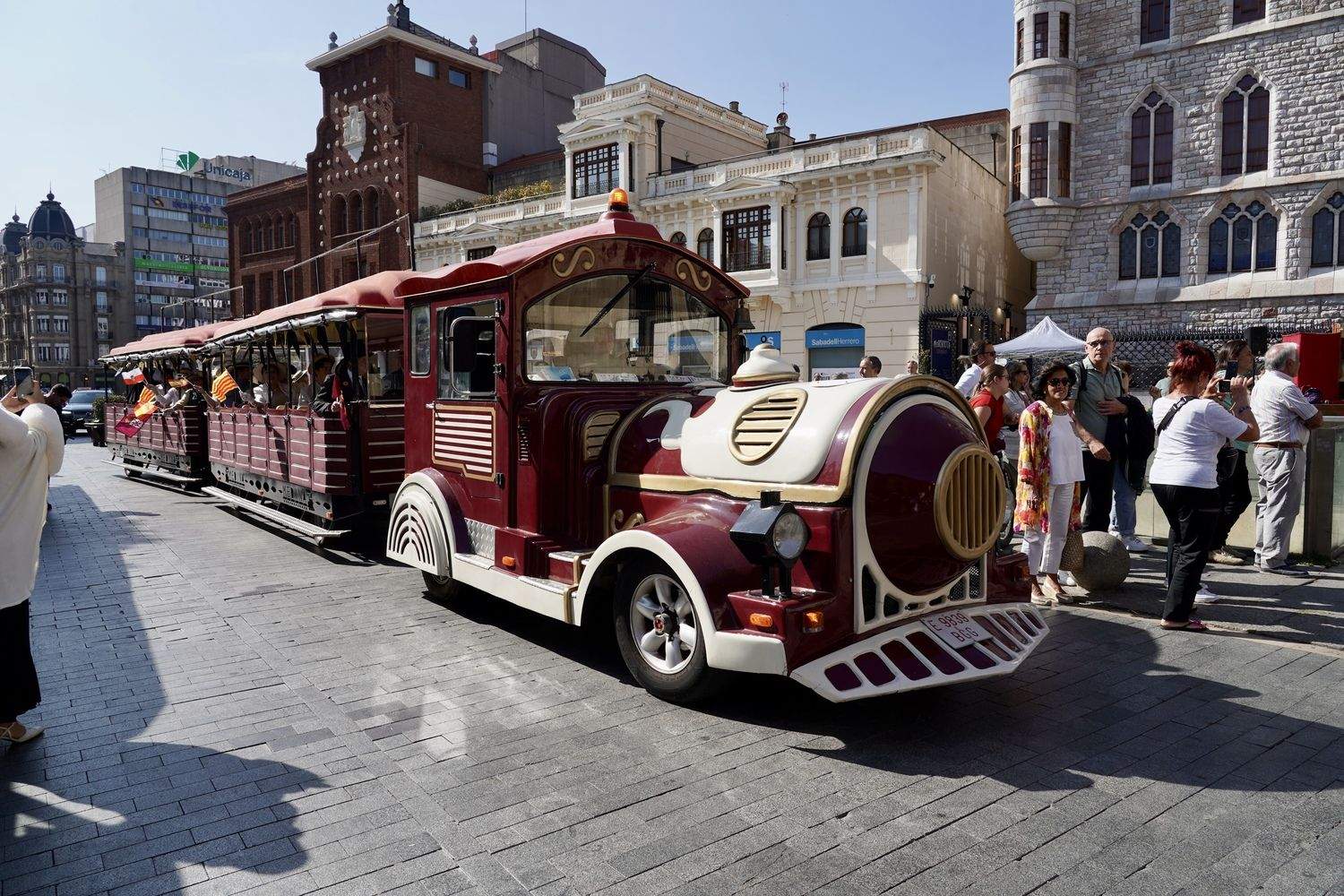 Inauguración de la Feria Modernista de León | Campillo / ICAL