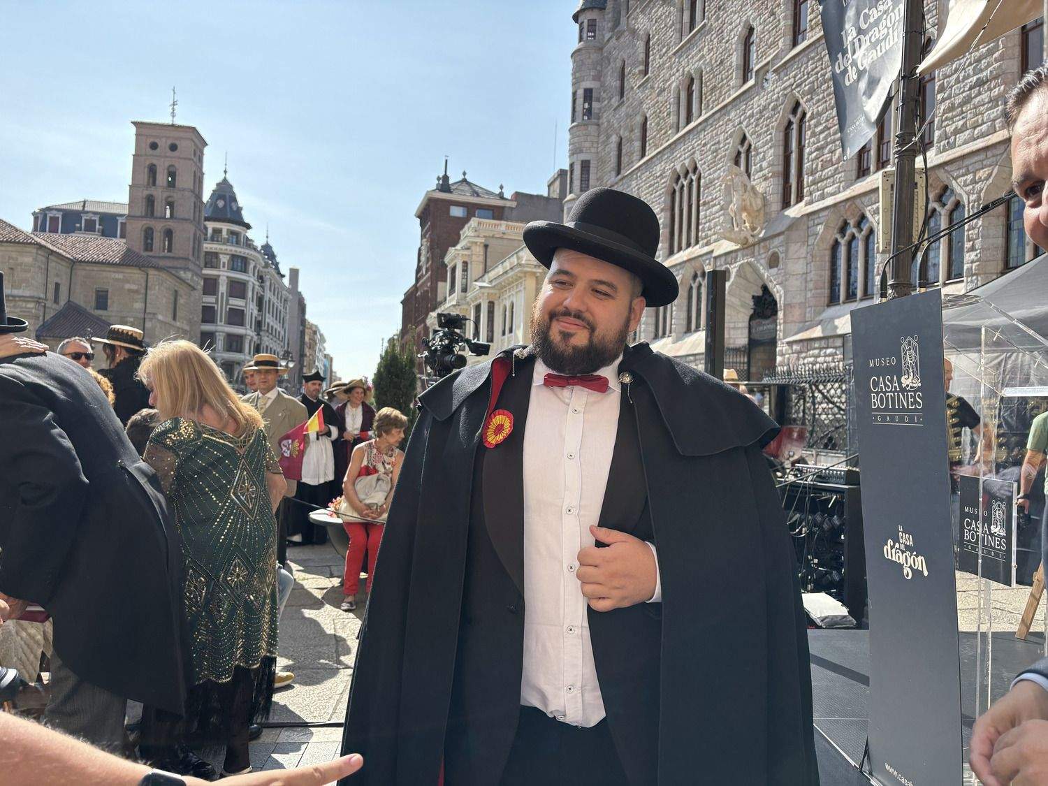 Inauguración de la Feria Modernista de León | José Martín