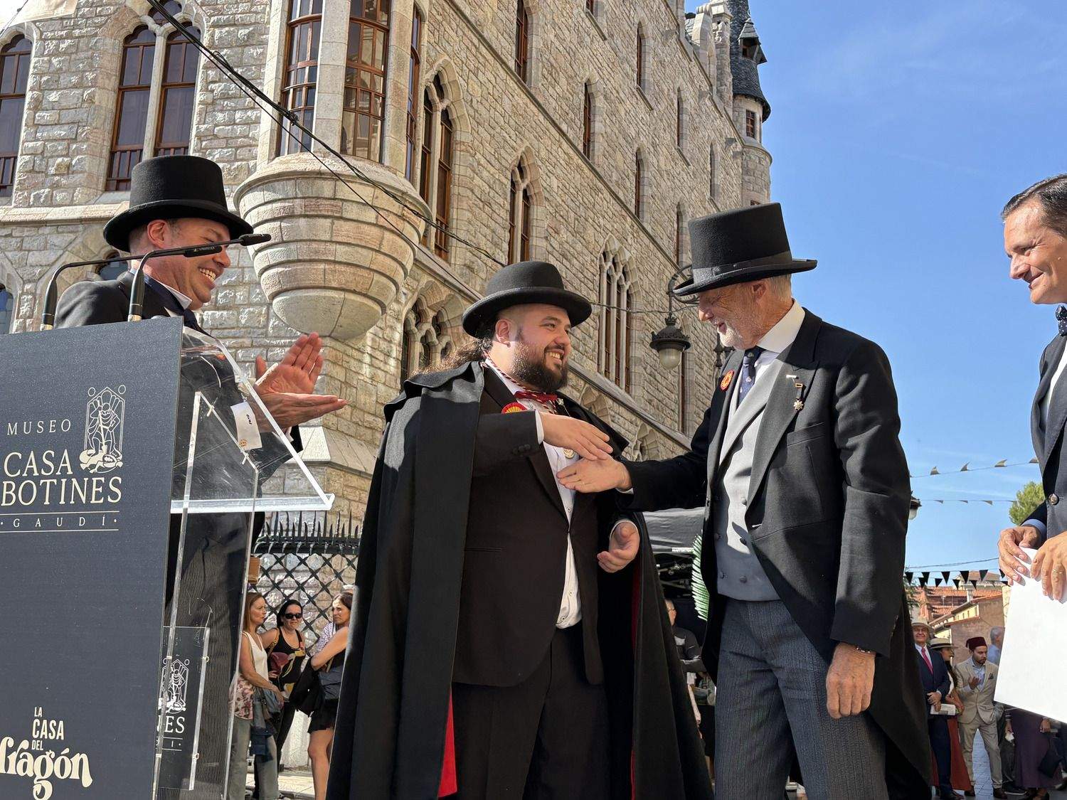 Inauguración de la Feria Modernista de León | José Martín