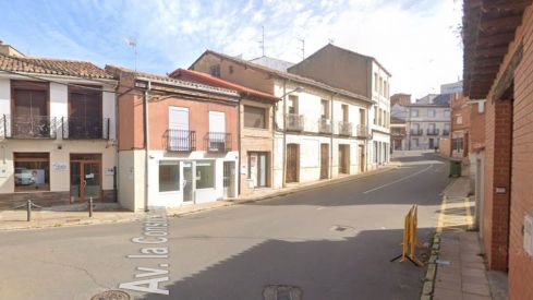 Avenida de la Constitución de Sahagún a la altura en la que se produjo el atropello al menor 