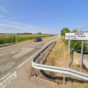 Herido tras un accidente entre un coche y un tractor en Santa Olaja de Porma (León)