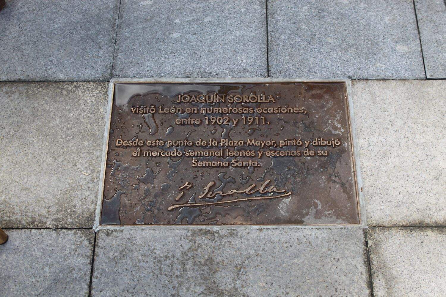 Inauguración de la rehabilitación del pavimento de la Plaza Mayor de León | José Martín