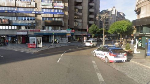 Herida después de ser atropellada por una bicicleta en el centro de León