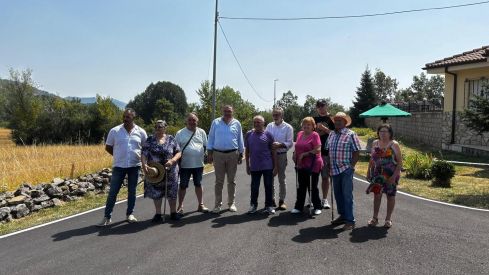 La Diputación de León invierte cerca de 85.000 euros en la mejora de la LE-4613 en el acceso a Sobrepeña