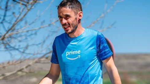 El leonés Iván Álvarez presenta el tráiler de ‘Lo que el Camino me enseñó’, el documental sobre su intento de récord en el Camino de Santiago | @ivan