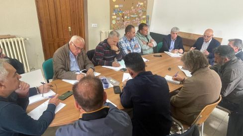 Nueva reunión de la Junta con alcaldes de municipios afectados por los incendios en la Montaña Oriental leonesa