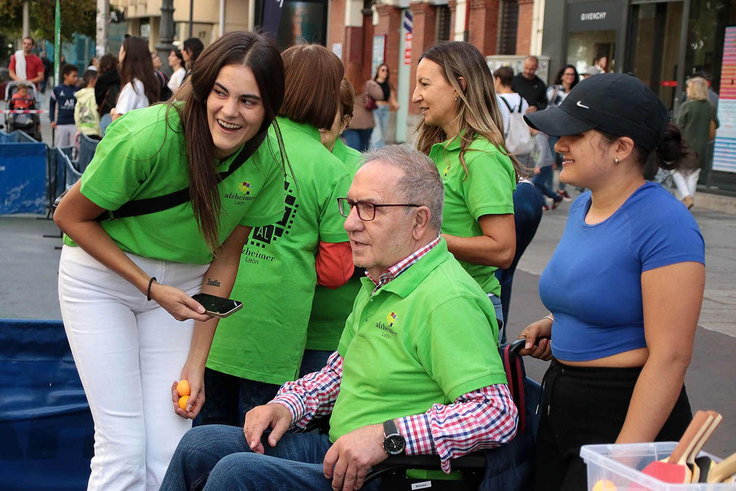 Peio García ICAL. Jornada de sensibilización de Alzheimer León sobre el tenis de mesa para mostrar sus beneficios cognitivos, emocionales y sociales 1
