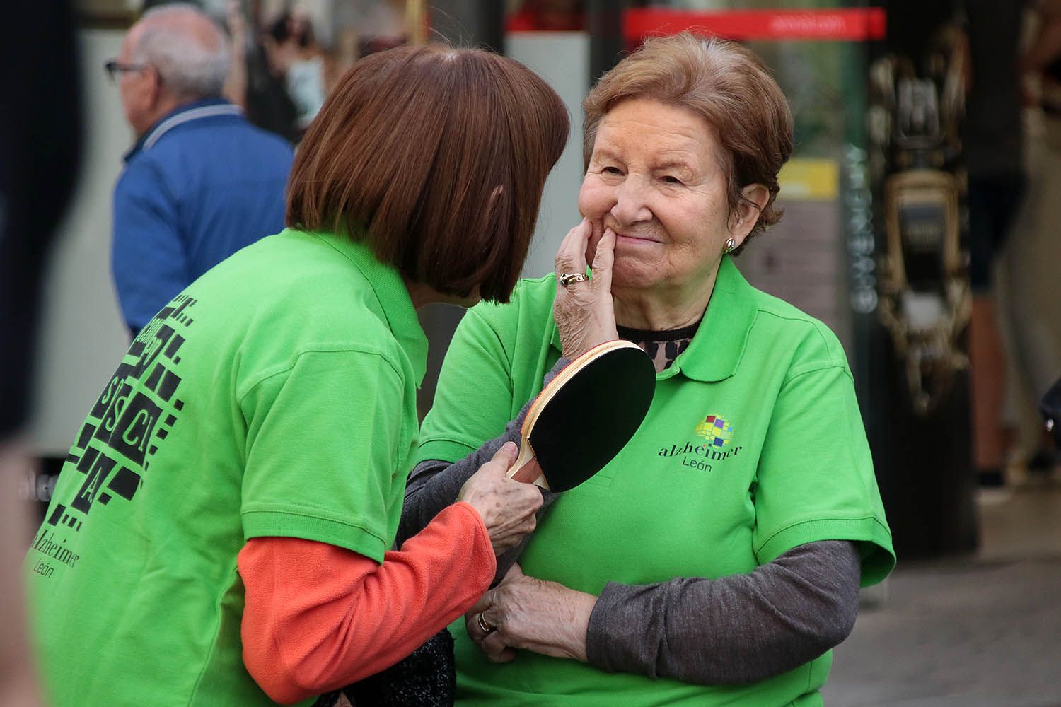 Peio García ICAL. Jornada de sensibilización de Alzheimer León sobre el tenis de mesa para mostrar sus beneficios cognitivos, emocionales y sociales .
