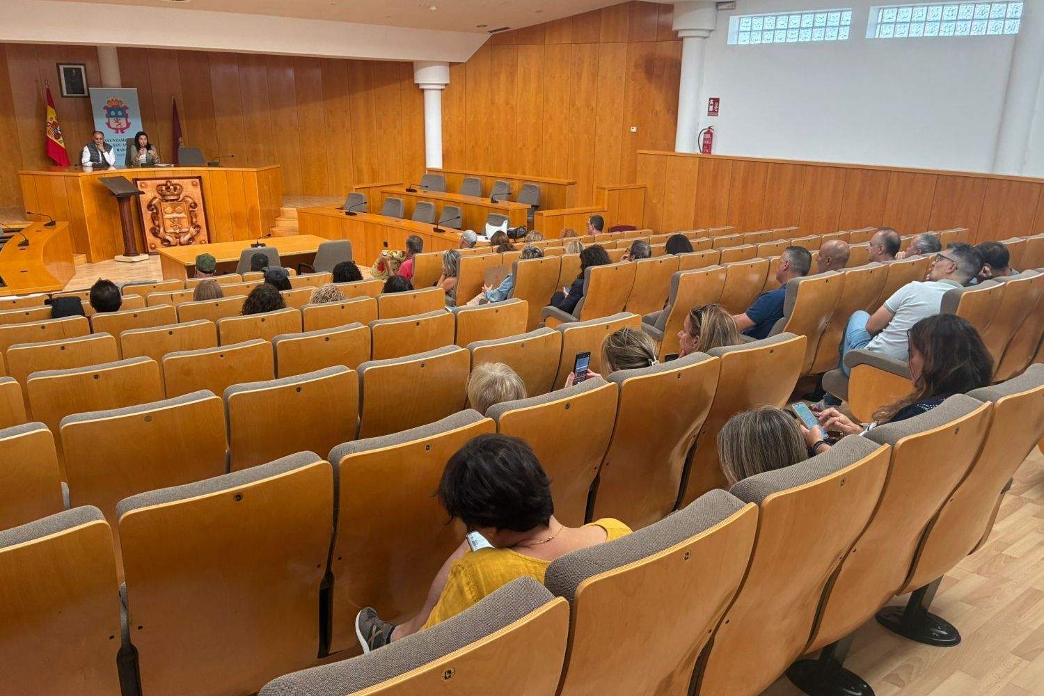 La alcaldesa de San Andrés del Rabanedo achaca al "bloqueo" de la Junta que más de 300 empleados municipales sigan sin cobrar