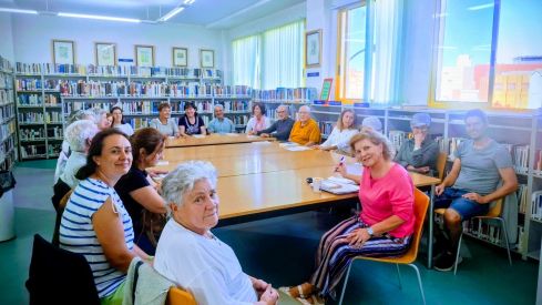 La Biblioteca de Pinilla inaugura la temporada de clubes de lectura con más participación