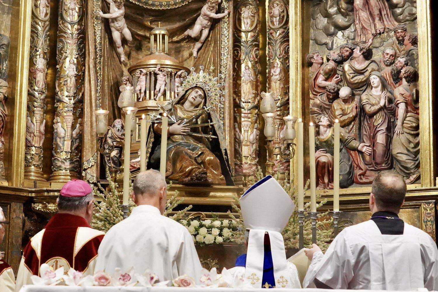 Acto de coronación canónica de la imagen de Nuestra Señora de los Dolores de Astorga | Campillo / ICAL