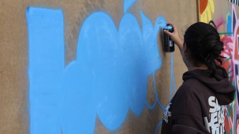 El Festival Leon Jam llenó de arte urbano la antigua estación de León | José Martín