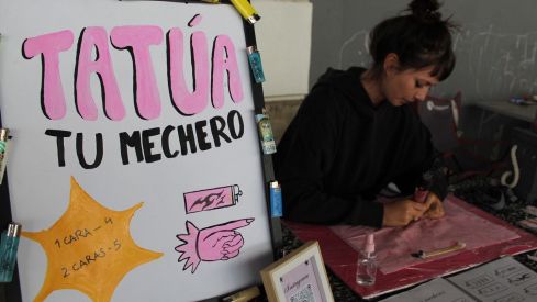 El Festival Leon Jam llenó de arte urbano la antigua estación de León | José Martín