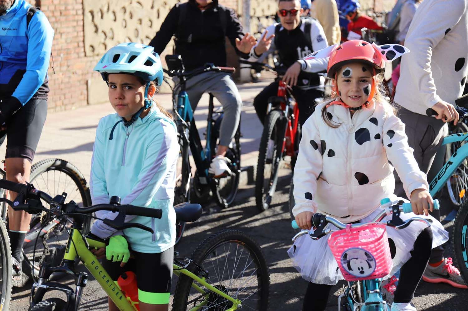 Día de la Bici en León (Isaac Llamazares) (16) Día de la Bici en León (Isaac Llamazares) (16)