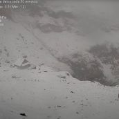 La nieve despide el verano en los Picos de Europa | Webcam - Wolkam IT