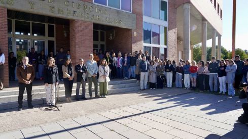 Minuto de silencio por la estudiante de la ULE fallecida en Nápoles | Campillo / ICAL