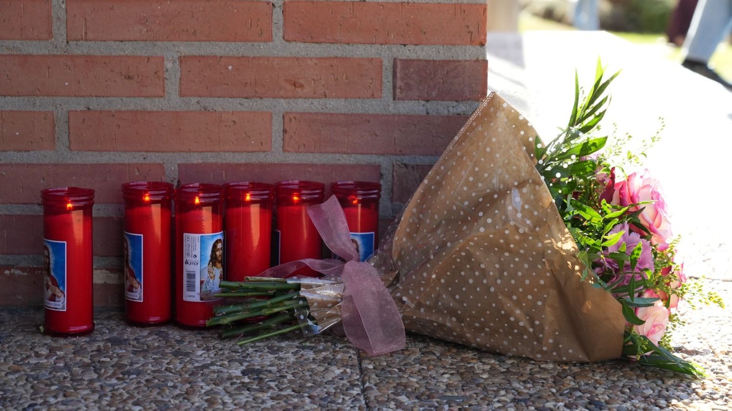 Minuto de silencio por la estudiante de la ULE fallecida en Nápoles