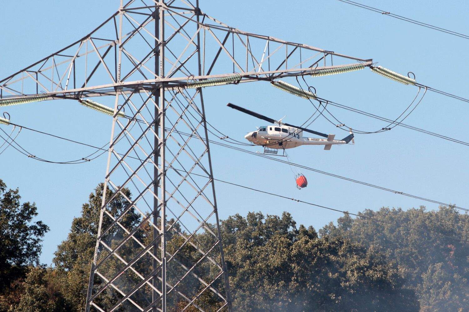 Incendio en Villasinta de Torío (León) | Peio García / ICAL