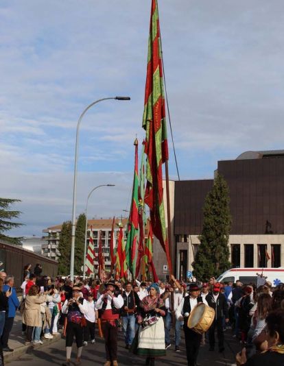 Desfile de Pendones Concejiles en las Fiestas de San Froilán de León | José Martín