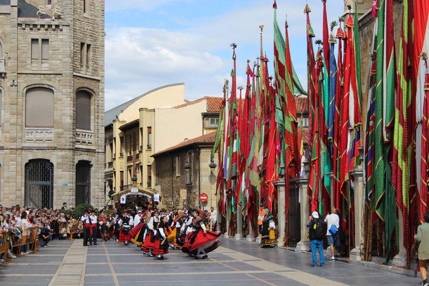 Carros Engalanados en las Fiestas de San Froilán de León | José Martín