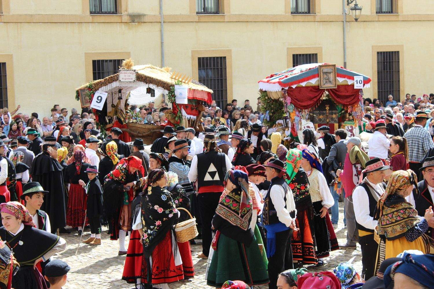Carros Engalanados en las Fiestas de San Froilán de León | José Martín