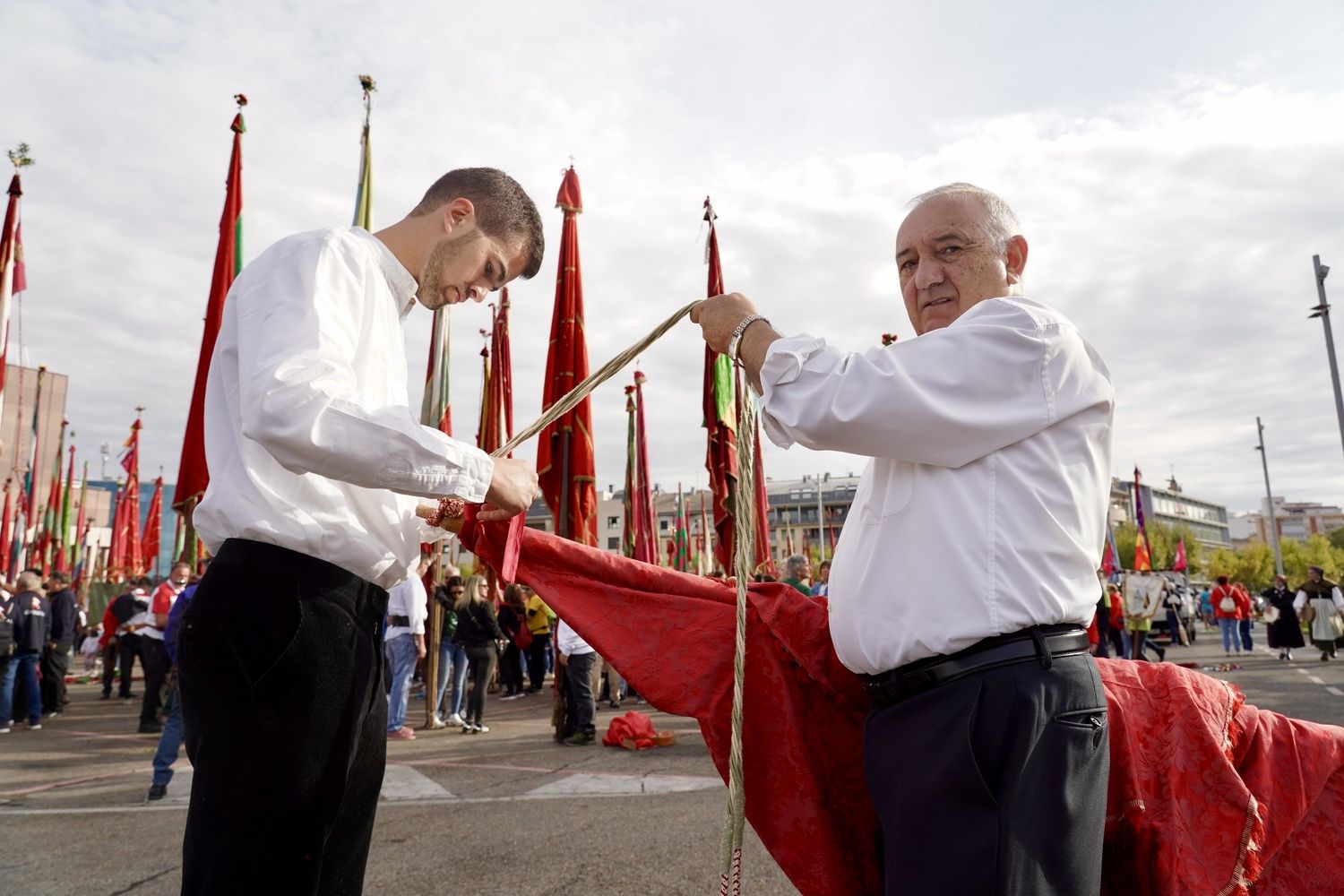Desfile de Pendones Concejiles en las Fiestas de San Froilán de León | Campillo / ICAL Desfile de Pendones Concejiles en las Fiestas de San Froilán de León | Campillo / ICAL