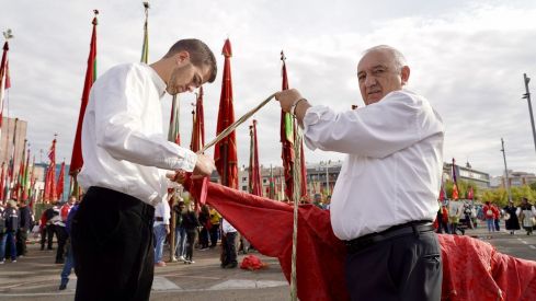 Acuerdo entre el Ayuntamiento y la Asociación de Pendones Concejiles para celebrar el desfile de San Froilán | Campillo / ICAL Acuerdo entre el Ayuntamiento y la Asociación de Pendones Concejiles para celebrar el desfile de San Froilán | Campillo / ICAL
