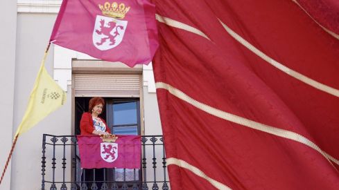 Desfile de Pendones Concejiles en las Fiestas de San Froilán de León | Campillo / ICAL