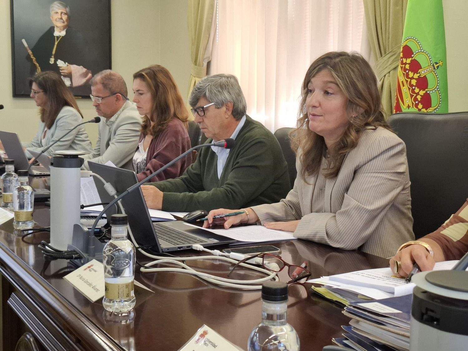 ConsejoGobierno AprobaciónMemoriaMedicina (5)