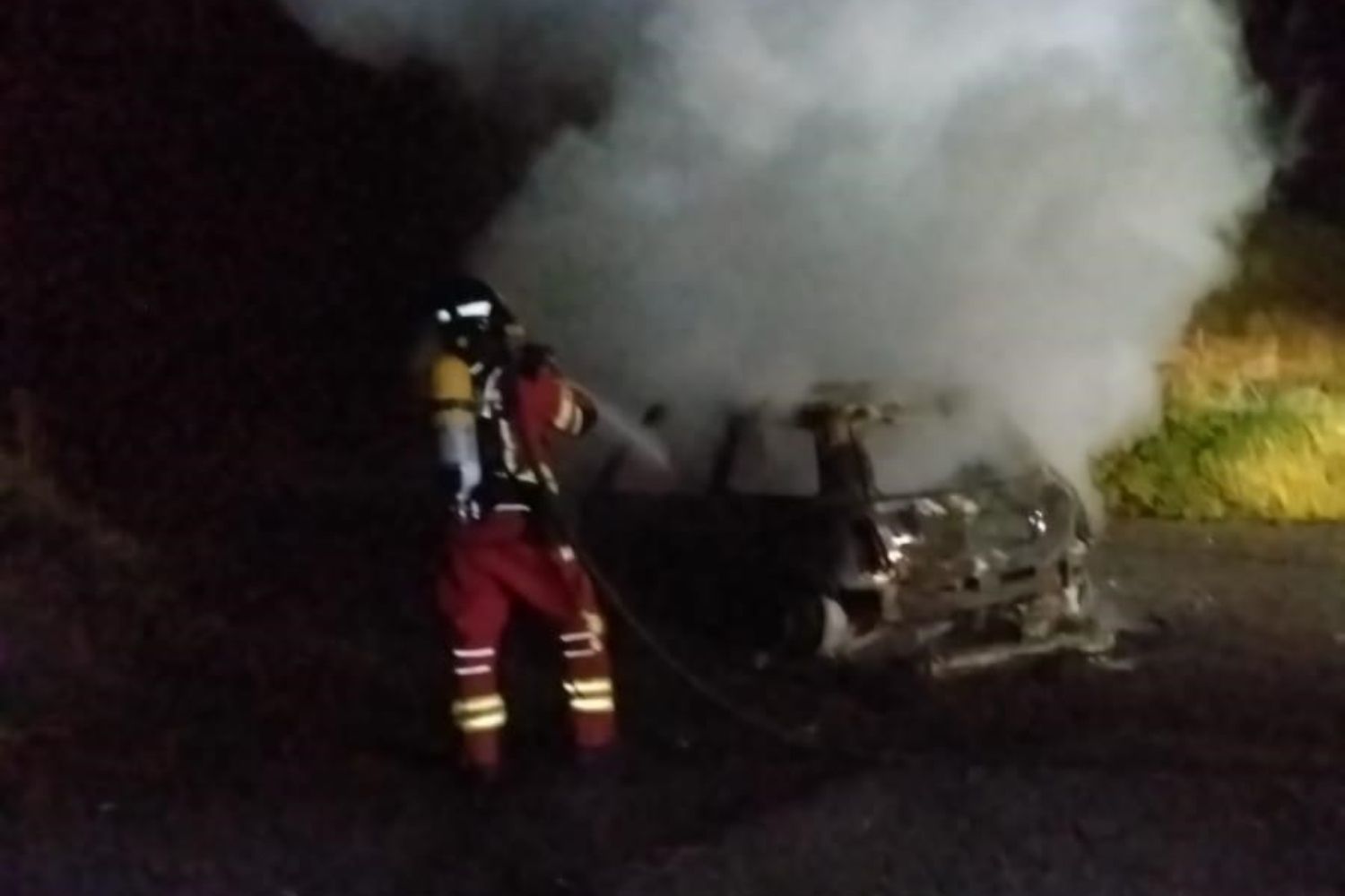 Calcinado un coche en la N-630 a la altura de Villamanín | Diputación de León