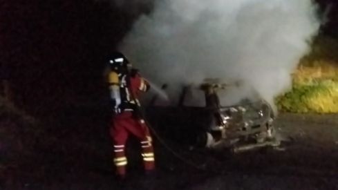 Calcinado un coche en la N-630 a la altura de Villamanín | Diputación de León