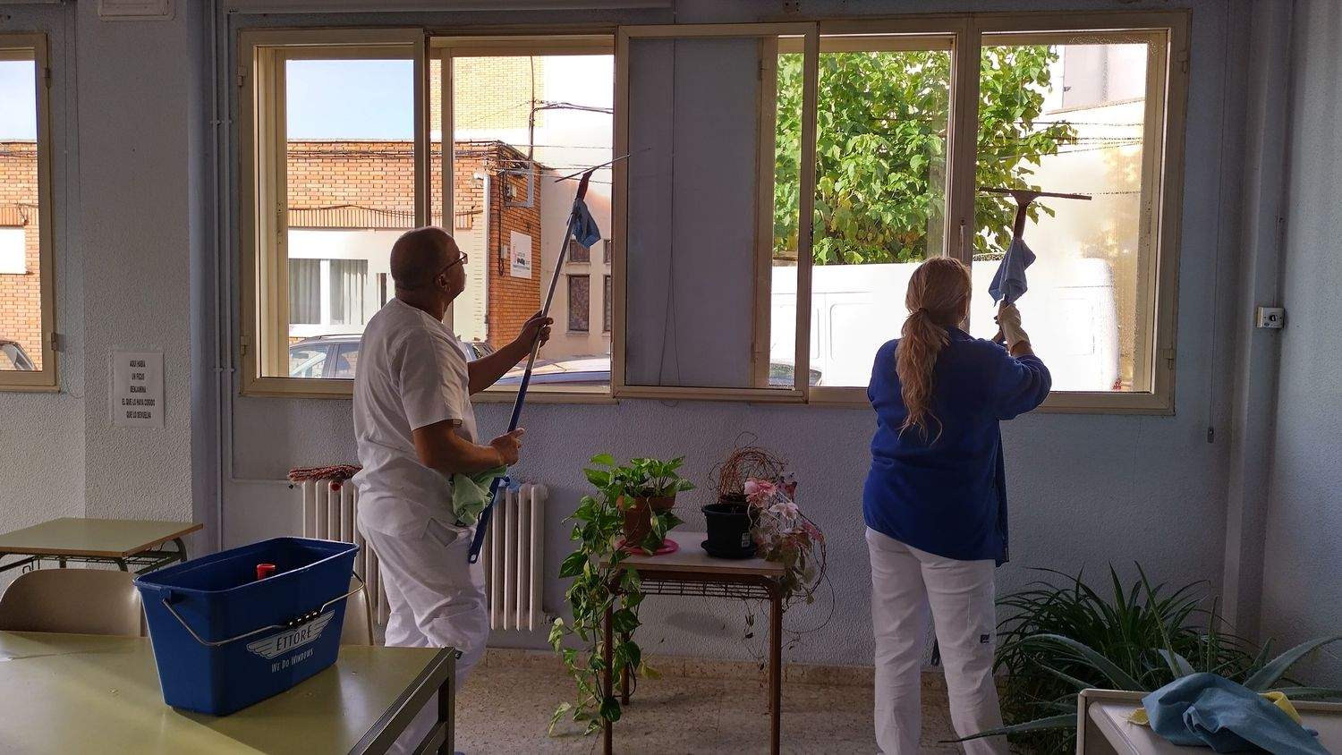 MF3 C.C TROBAJO SENA Y MAHIAN cristales interiores barrido vertical