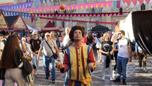 Inauguración del Mercado de las Tres Culturas de León | José Martín